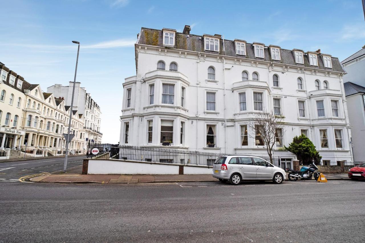 Oyo The Palm Court Hotel Eastbourne Exterior photo